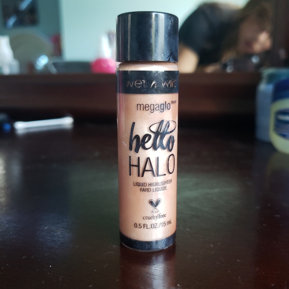 Wet n' Wild Hello Halo Megaglow Highlighter